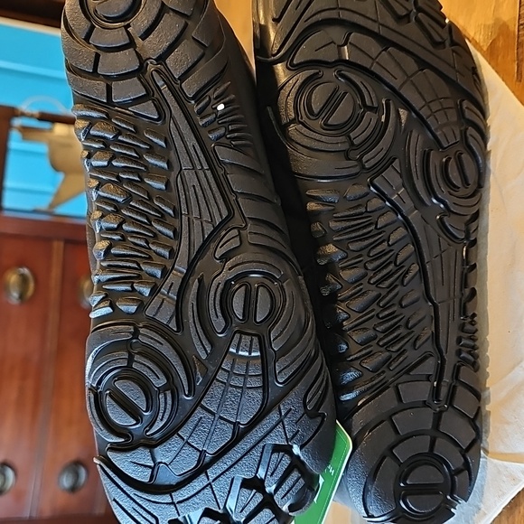 💖 HIKE FOOTWEAR BLACK Hiking Boots  (💲price reduced!) 💖 NWT - Picture 6 of 13